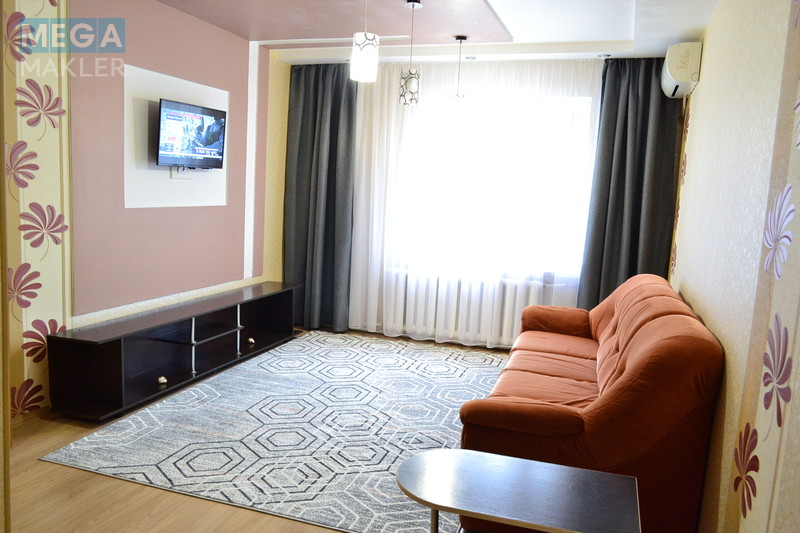Аренда 1 комнатной квартиры, люкс, <a class="location-link" href="/dnepropetrovsk/" title="Недвижимость Днепра (Днепропетровска)">Днепр (Днепропетровск)</a>, <a class="location-link" href="/dnepropetrovsk/zhovtnevyj/" title="Недвижимость Жовтневый район">Жовтневый р-н</a>, ул. Набережная Победы ( <img src="https://megamakler.com.ua/metro/ff0000.gif" alt="" class="metro" /> м. Вокзальная, 30 ) (изображение 1)