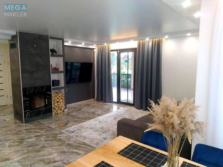 Продаж дома, 2 поверху, 220 кв.м, 5 кімнат, ділянка 10 соток, <a class="location-link" href="/vysshaya-dubechnya/" title="Недвижимость Вища Дубечня">Вища Дубечня</a>, Шевченка, 3 (изображение 1)