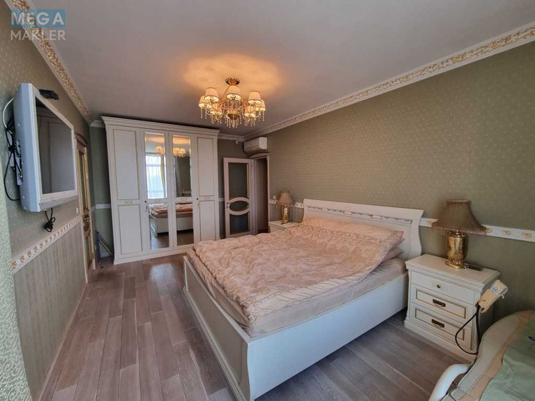 Продаж 3 кімнатної квартири (107/70/30), 24 пов. 26 пов. будинку, <a class="location-link" href="/kiev/" title="Недвижимость Київ">Київ</a>, <a class="location-link" href="/kiev/solomenskij/" title="Недвижимость Солом'янський район">Солом'янський р-н</a>, Лобановского ул., 4Б (изображение 1)