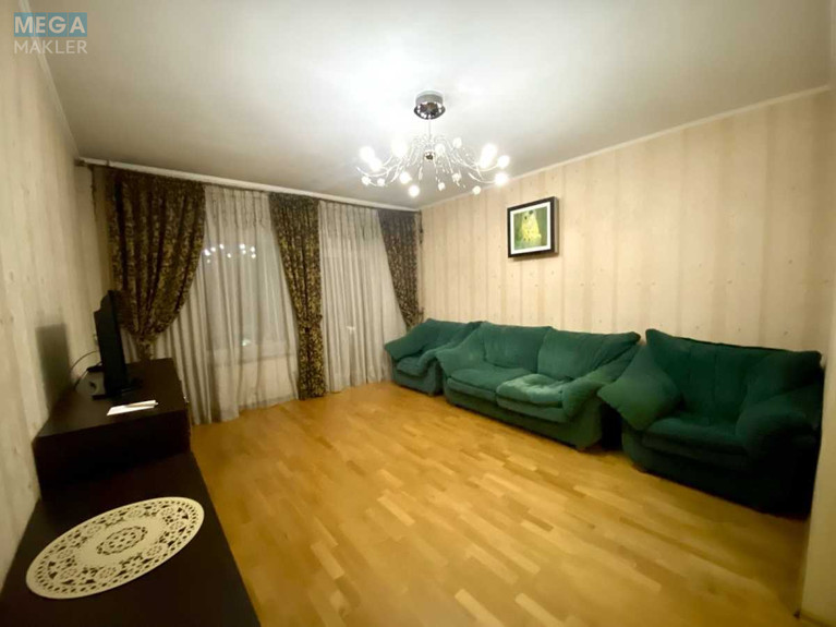 Продаж 3 кімнатної квартири (72/?/9), 3 пов. 3 пов. будинку, <a class="location-link" href="/kirovograd/" title="Недвижимость Кіровоград">Кіровоград</a>, Арсения Тарковского (изображение 1)