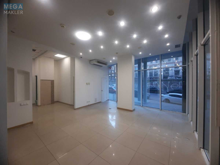 Оренда комерційної нерухомості, 55 кв.м, под магазин, <a class="location-link" href="/odessa/" title="Недвижимость Одеса">Одеса</a>, <a class="location-link" href="/odessa/primorskij/" title="Недвижимость Приморський район">Приморський р-н</a>, Бунина, 10 (изображение 1)