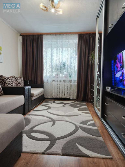 Продаж 20 кімнатної квартири (581,3/?/?), 1 пов. 5 пов. будинку, <a class="location-link" href="/kiev/" title="Недвижимость Київ">Київ</a>, <a class="location-link" href="/kiev/darnickij/" title="Недвижимость Дарницький район">Дарницький р-н</a>, Бориспольская ул., 3/1 (изображение 1)
