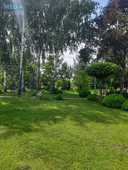 Продаж дома, 2 поверху, 280 кв.м, 6 кімнат, ділянка 25 соток, <a class="location-link" href="/kirovskoe-pgt/" title="Недвижимость Кіровське">Кіровське</a>, пров.Мирний, 24 (изображение 1)