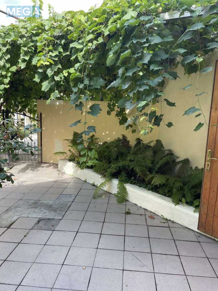 Оренда дома, <a class="location-link" href="/kiev/" title="Недвижимость Київ">Київ</a>, <a class="location-link" href="/kiev/obolonskij/" title="Недвижимость Оболонський район">Оболонський р-н</a>, 14-а лінія вул., 1 (изображение 1)
