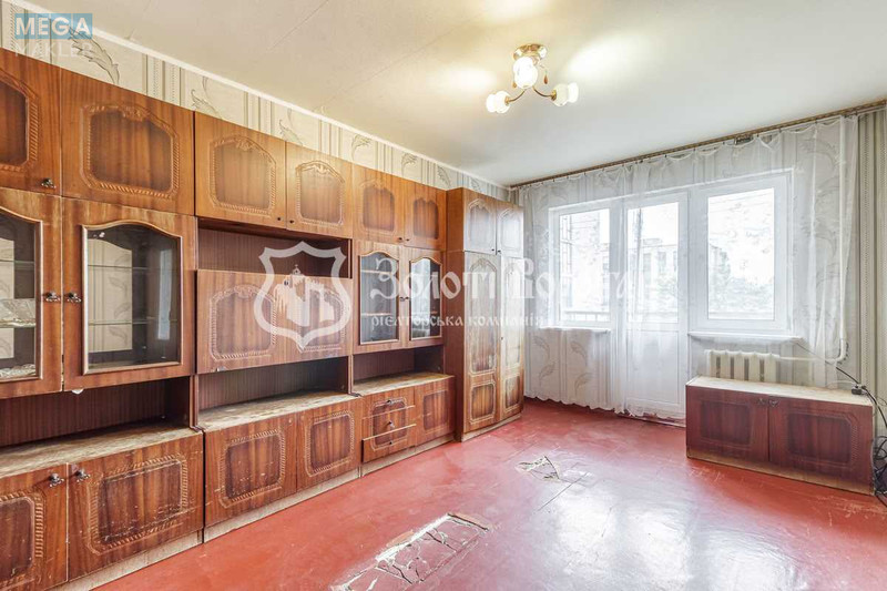 Продаж 1 кімнатної квартири (33,1/19/5,9), 4 пов. 5 пов. будинку, <a class="location-link" href="/kiev/" title="Недвижимость Київ">Київ</a>, <a class="location-link" href="/kiev/solomenskij/" title="Недвижимость Солом'янський район">Солом'янський р-н</a>, Метробудівська вул., 5 (изображение 1)