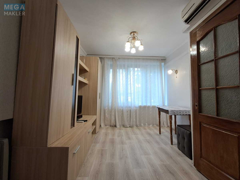 Оренда 1 кімнатної квартири, <a class="location-link" href="/kiev/" title="Недвижимость Київ">Київ</a>, <a class="location-link" href="/kiev/goloseevskij/" title="Недвижимость Голосіївський район">Голосіївський р-н</a>, Василия Яна ул., 16 (изображение 1)