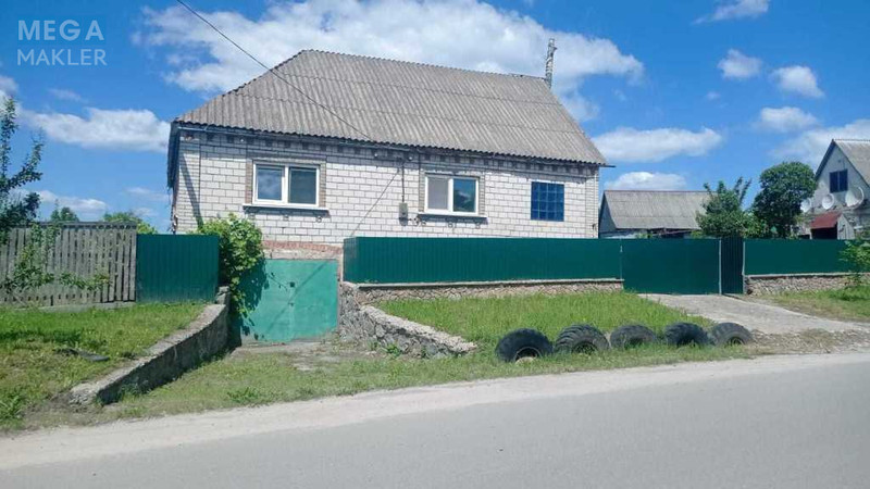 Продаж дома, 1&nbsp; поверх, 81,10&nbsp;кв.м, 3&nbsp;кімнати, ділянка 10&nbsp;соток, <a class="location-link" href="/fursy/" title="Недвижимость Фурсі">Фурси</a>, Лісова (изображение 1)