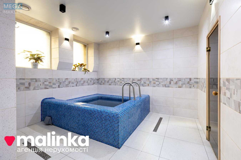 Продаж комерційної нерухомості, 72&nbsp;кв.м, <a class="location-link" href="/lviv/" title="Недвижимость Львів">Львів</a>, <a class="location-link" href="/lviv/frankovskij/" title="Недвижимость Франківський район">Франківський р-н</a>, Київська, 1 (изображение 1)