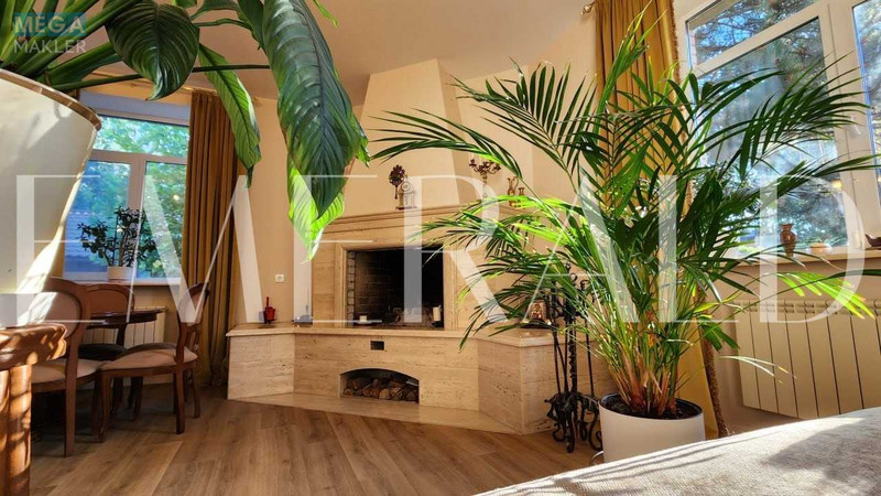 Продаж дома, 2 поверху, 358,30 кв.м, 6 кімнат, ділянка 30 соток, <a class="location-link" href="/lesniki-selo/" title="Недвижимость Лісники">Лісники</a>, Обсерваторная, 37 (изображение 1)