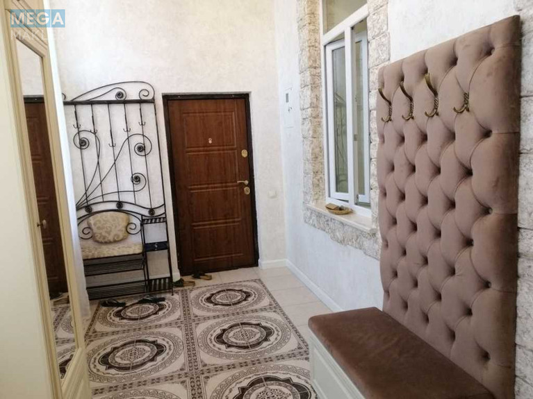 Продаж 3 кімнатної квартири (82/?/15), 2 пов. 2 пов. будинку, <a class="location-link" href="/odessa/" title="Недвижимость Одеса">Одеса</a>, <a class="location-link" href="/odessa/primorskij/" title="Недвижимость Приморський район">Приморський р-н</a>, Б.Арнаутская, 81 (изображение 1)