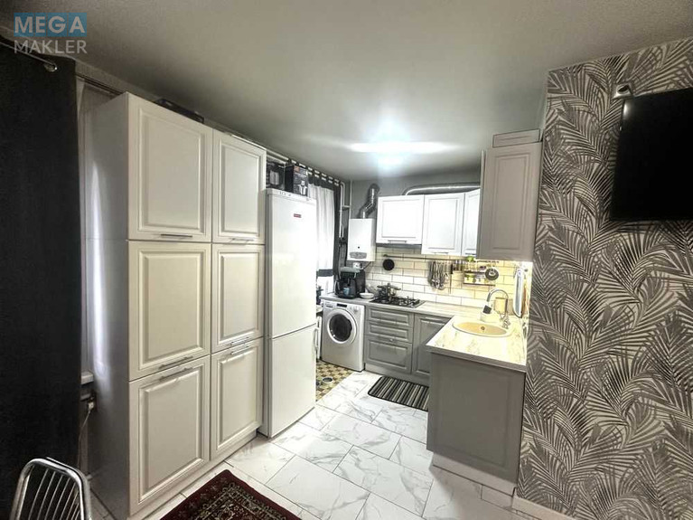Продаж 2 кімнатної квартири (42/?/7), 1 пов. 4 пов. будинку, <a class="location-link" href="/borispol/" title="Недвижимость Бориспіль">Бориспіль</a>, К. Шлях (изображение 1)