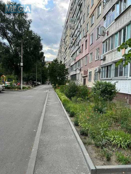 Продаж 3 кімнатної квартири (64/48/8), 8 пов. 10 пов. будинку, <a class="location-link" href="/dnepropetrovsk/" title="Недвижимость Дніпра">Дніпро</a>, Донецкое шоссе, 106 (изображение 1)