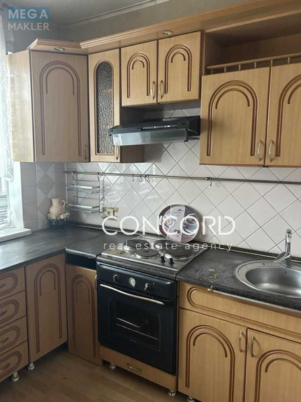 Продаж 2 кімнатної квартири (60/30/8,5), 8 пов. 16 пов. будинку, <a class="location-link" href="/kiev/" title="Недвижимость Київ">Київ</a>, <a class="location-link" href="/kiev/goloseevskij/" title="Недвижимость Голосіївський район">Голосіївський р-н</a>, Лятошинського вул., 28 (изображение 1)