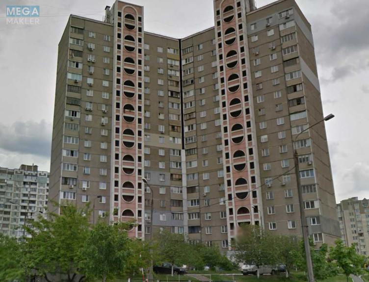 Оренда 3 кімнатної квартири, <a class="location-link" href="/kiev/" title="Недвижимость Київ">Київ</a>, <a class="location-link" href="/kiev/darnickij/" title="Недвижимость Дарницький район">Дарницький р-н</a>, Михайла Драгоманова вул., 13/10 (изображение 1)