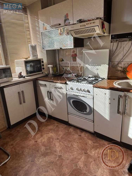 Продаж 3 кімнатної квартири (62/8/8), 3 пов. 5 пов. будинку, <a class="location-link" href="/zaporozhje/" title="Недвижимость Запоріжжя">Запоріжжя</a>, <a class="location-link" href="/zaporozhje/zhovtnevyj/" title="Недвижимость Жовтневий район">Жовтневий р-н</a>, Святого Николая, 8 (изображение 1)