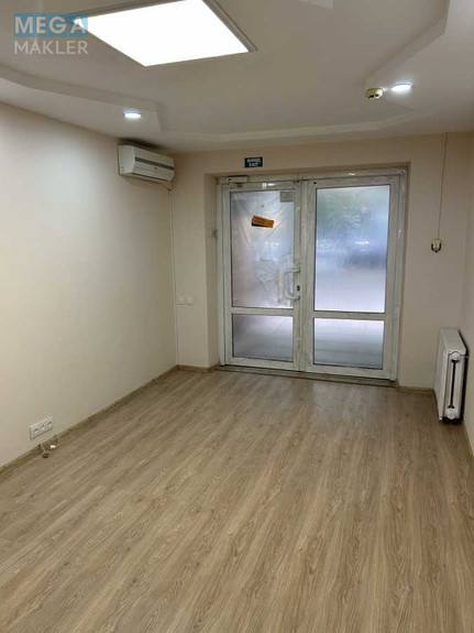 Оренда комерційної нерухомості, 50 кв.м, под магазин, <a class="location-link" href="/odessa/" title="Недвижимость Одеса">Одеса</a>, <a class="location-link" href="/odessa/malinovskij/" title="Недвижимость Малиновський район">Малиновський р-н</a>, Академика Филатова (изображение 1)