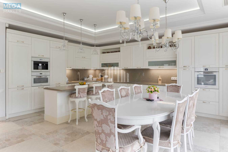 Продаж дома, 2&nbsp;поверху, 332&nbsp;кв.м, 5&nbsp;кімнат, ділянка 18&nbsp;соток, <a class="location-link" href="/osikovo-selo-kv/" title="Недвижимость Осикові">Осикове</a>, Зарічна, 98 (изображение 1)