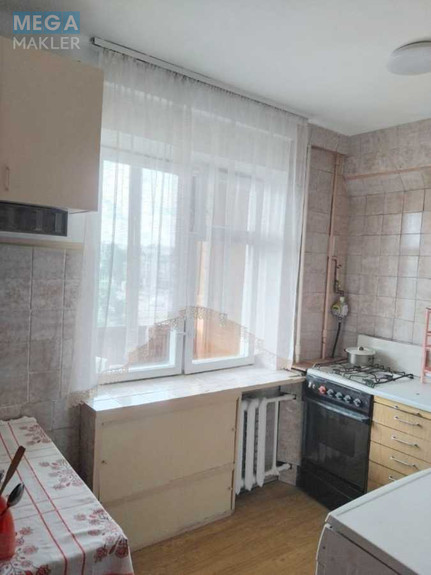 Оренда 2 кімнатної квартири, <a class="location-link" href="/kiev/" title="Недвижимость Київ">Київ</a>, <a class="location-link" href="/kiev/svyatoshinskij/" title="Недвижимость Святошинський район">Святошинський р-н</a>, Зодчих ул., 62 (изображение 1)