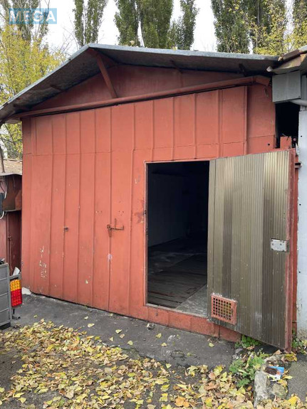 Продаж комерційної нерухомості, 35 кв.м, <a class="location-link" href="/kiev/" title="Недвижимость Київ">Київ</a>, <a class="location-link" href="/kiev/solomenskij/" title="Недвижимость Солом'янський район">Солом'янський р-н</a>, Юліуса Фучика вул., 12 (изображение 1)