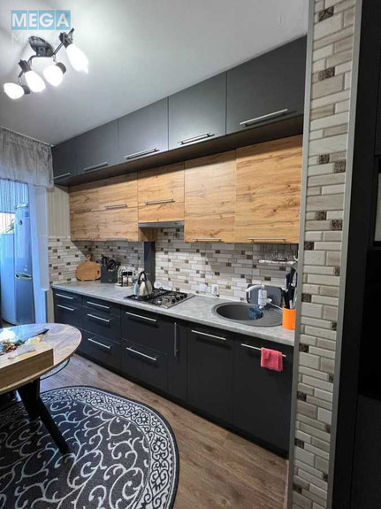 Продаж 3 кімнатної квартири (65/38/9), 5 пов. 9 пов. будинку, <a class="location-link" href="/rovno/" title="Недвижимость Рівне">Рівне</a>, Шухевича, 8 (изображение 1)