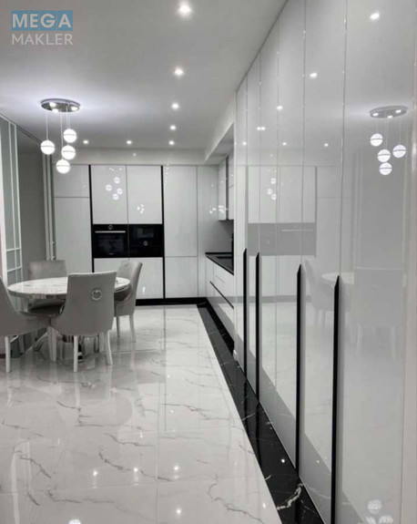 Оренда 3 кімнатної квартири, <a class="location-link" href="/kiev/" title="Недвижимость Київ">Київ</a>, <a class="location-link" href="/kiev/pecherskij/" title="Недвижимость Печерський район">Печерський р-н</a>, Джона Маккейна ул. (изображение 1)