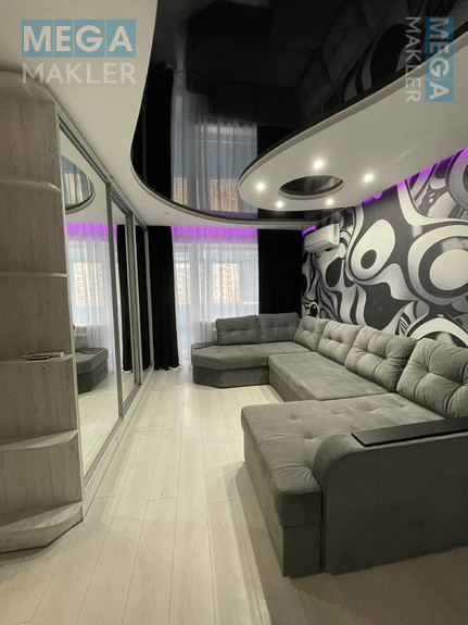 Продаж 2 кімнатної квартири (52/33/7), 5 пов. 9 пов. будинку, <a class="location-link" href="/dneprodzerzhinsk/" title="Недвижимость Кам'янське">Каменское</a>, <a class="location-link" href="/dneprodzerzhinsk/dneprovskij/" title="Недвижимость Дніпровський район">Дніпровський р-н</a>, Ивана Мазепы (изображение 1)