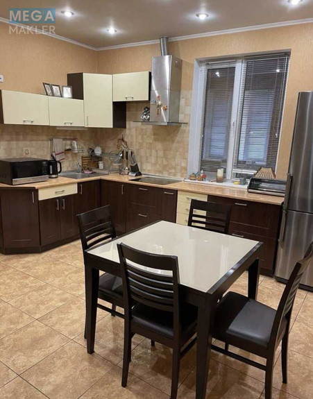 Продаж дома, 2 поверху, 167 кв.м, 6 кімнат, ділянка 5 соток, <a class="location-link" href="/kiev/" title="Недвижимость Київ">Київ</a>, <a class="location-link" href="/kiev/darnickij/" title="Недвижимость Дарницький район">Дарницький р-н</a>, 100-я Садовая ул. (изображение 1)