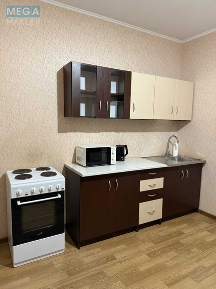 Оренда 2 кімнатної квартири, <a class="location-link" href="/kiev/" title="Недвижимость Київ">Київ</a>, <a class="location-link" href="/kiev/dneprovskij/" title="Недвижимость Дніпровський район">Дніпровський р-н</a>, Гродненська вул., 14 (изображение 1)