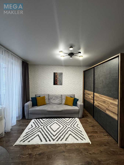 Продаж 1 кімнатної квартири (28/18/5), 5 пов. 5 пов. будинку, <a class="location-link" href="/kirovograd/" title="Недвижимость Кіровоград">Кіровоград</a>, Проспект Університетський (изображение 1)