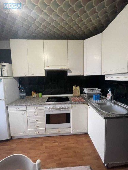 Оренда 4 кімнатні квартири, <a class="location-link" href="/dnepropetrovsk/" title="Недвижимость Дніпра">Дніпро</a>, Новокрымская, 5 (изображение 1)