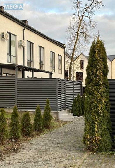 Продаж дома, 3 поверху, 80 кв.м, 4 кімнати, ділянка 1 сотка, <a class="location-link" href="/hotov/" title="Недвижимость Хотів">Хотів</a>, Молодіжна, 114 (изображение 1)