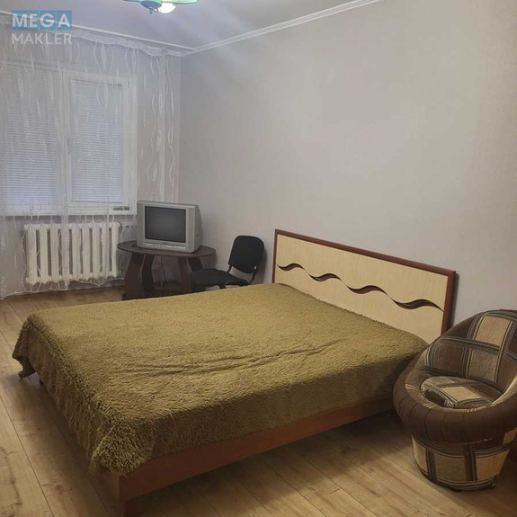 Оренда 2 кімнатної квартири, <a class="location-link" href="/odessa/" title="Недвижимость Одеса">Одеса</a>, <a class="location-link" href="/odessa/suvorovskij/" title="Недвижимость Суворовський район">Суворовський р-н</a>, Паустовского, 5 (изображение 1)