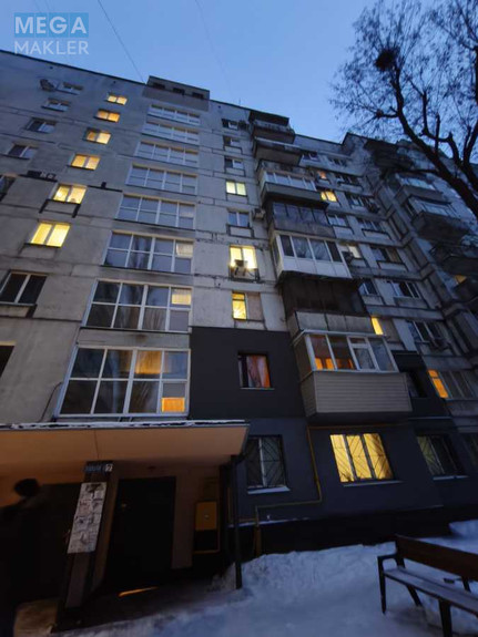Продаж 3 кімнатної квартири (65/43/7), 5 пов. 9 пов. будинку, <a class="location-link" href="/dnepropetrovsk/" title="Недвижимость Дніпра">Дніпро</a>, Тополя 1, 7 (изображение 1)