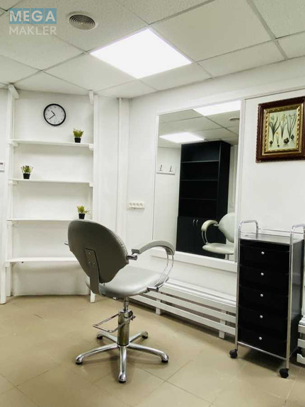 Оренда комерційної нерухомості, 46 кв.м, <a class="location-link" href="/kiev/" title="Недвижимость Київ">Київ</a>, <a class="location-link" href="/kiev/dneprovskij/" title="Недвижимость Дніпровський район">Дніпровський р-н</a>, Раїси Окіпної вул., 4а (изображение 1)