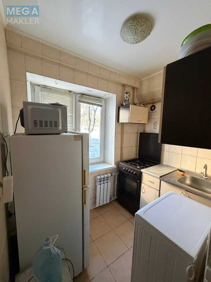 Продаж 1 кімнатної квартири (24/10,3/5), 1 пов. 9 пов. будинку, <a class="location-link" href="/kiev/" title="Недвижимость Київ">Київ</a>, <a class="location-link" href="/kiev/svyatoshinskij/" title="Недвижимость Святошинський район">Святошинський р-н</a>, Леся Курбаса просп. (изображение 1)