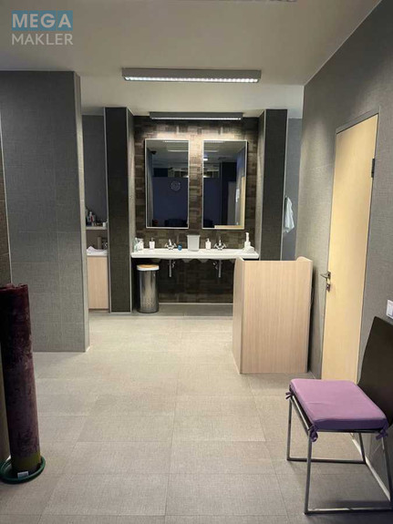 Продаж комерційної нерухомості, 68 кв.м, <a class="location-link" href="/kiev/" title="Недвижимость Київ">Київ</a>, <a class="location-link" href="/kiev/shevchenkovskij/" title="Недвижимость Шевченківський район">Шевченківський р-н</a>, Берестейський просп., 30 (изображение 1)