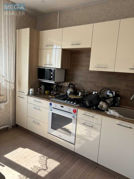 Продаж 3 кімнатної квартири (66/39/9), 4 пов. 5 пов. будинку, <a class="location-link" href="/borispol/" title="Недвижимость Бориспіль">Бориспіль</a>, Бежівка (изображение 1)