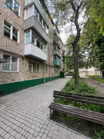 Продаж 3 кімнатної квартири (57/40/6), 4 пов. 5 пов. будинку, <a class="location-link" href="/dnepropetrovsk/" title="Недвижимость Дніпра">Дніпро</a>, проспект Олександра Поля, 107В (изображение 1)