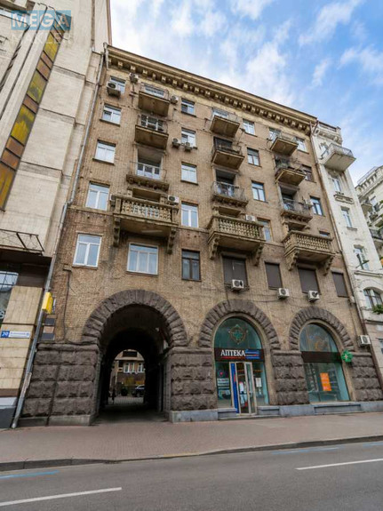 Продаж 2 кімнатної квартири (63/30/15), 3 пов. 7 пов. будинку, <a class="location-link" href="/kiev/" title="Недвижимость Київ">Київ</a>, <a class="location-link" href="/kiev/pecherskij/" title="Недвижимость Печерський район">Печерський р-н</a>, Большая Васильковская ул., 20 (изображение 1)