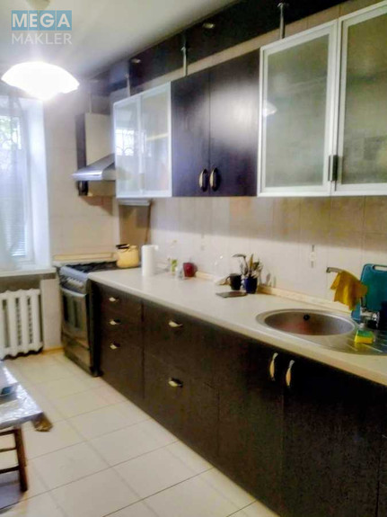 Оренда 4 кімнатні квартири, <a class="location-link" href="/odessa/" title="Недвижимость Одеса">Одеса</a>, <a class="location-link" href="/odessa/suvorovskij/" title="Недвижимость Суворовський район">Суворовський р-н</a>, Ядова, 24а (изображение 1)