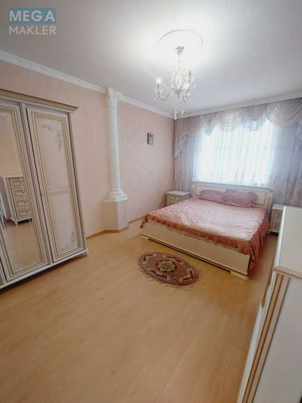 Оренда 3 кімнатної квартири, <a class="location-link" href="/chajki-selo-kv/" title="Недвижимость Чайки">Чайки</a>, Лобановского (изображение 1)
