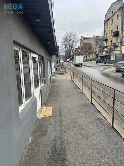 Оренда окремої будівлі/побудови, 28 кв.м, <a class="location-link" href="/dnepropetrovsk/" title="Недвижимость Дніпра">Дніпро</a>, Авіаційна, 32Б (изображение 1)