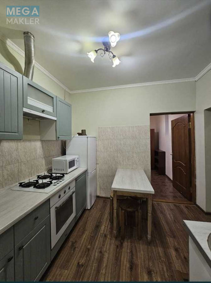 Оренда 3 кімнатної квартири, <a class="location-link" href="/odessa/" title="Недвижимость Одеса">Одеса</a>, <a class="location-link" href="/odessa/primorskij/" title="Недвижимость Приморський район">Приморський р-н</a>, Манежная, 36-а (изображение 1)