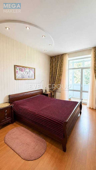 Продаж 2 кімнатної квартири (62/?/8), 5 пов. 5 пов. будинку, <a class="location-link" href="/kiev/" title="Недвижимость Київ">Київ</a>, <a class="location-link" href="/kiev/pecherskij/" title="Недвижимость Печерський район">Печерський р-н</a>, Чигоріна вул., 55 (изображение 1)