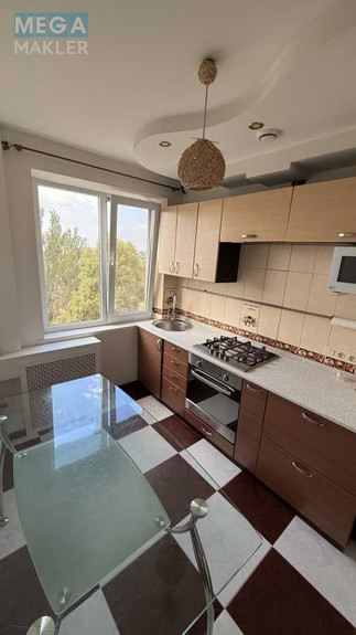 Продаж 3 кімнатної квартири (64/?/8), 8 пов. 9 пов. будинку, <a class="location-link" href="/dnepropetrovsk/" title="Недвижимость Дніпра">Дніпро</a>, Проспект Слобожанський, 19 (изображение 1)