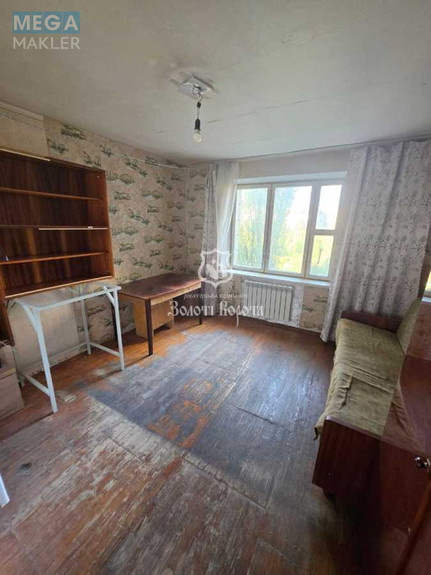 Продаж 8 кімнатної квартири (20,3/?/?), 7 пов. 9 пов. будинку, <a class="location-link" href="/kiev/" title="Недвижимость Київ">Київ</a>, <a class="location-link" href="/kiev/podolskij/" title="Недвижимость Подільський район">Подільський р-н</a>, Світлицького вул., 24а (изображение 1)