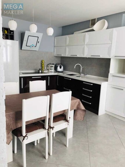 Оренда 3 кімнатної квартири, <a class="location-link" href="/kiev/" title="Недвижимость Київ">Київ</a>, <a class="location-link" href="/kiev/goloseevskij/" title="Недвижимость Голосіївський район">Голосіївський р-н</a>, Голосіївська вул., 13а (изображение 1)