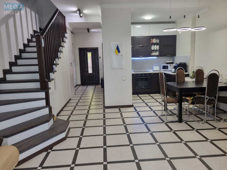 Продаж дома, 3 поверху, 129 кв.м, 5 кімнат, ділянка 1 сотка, <a class="location-link" href="/novye-petrovcy/" title="Недвижимость Нові Петрівці">Нові Петрівці</a>, Садова Балатон (изображение 2)