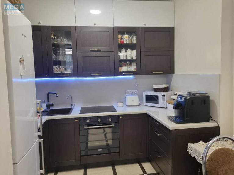 Продаж дома, 3 поверху, 129 кв.м, 5 кімнат, ділянка 1 сотка, <a class="location-link" href="/novye-petrovcy/" title="Недвижимость Нові Петрівці">Нові Петрівці</a>, Садова Балатон (изображение 5)