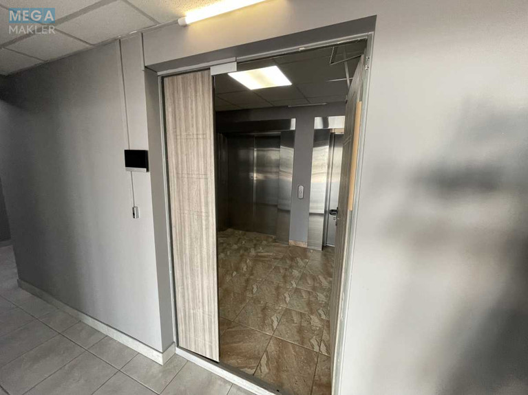 Оренда комерційної нерухомості, 371,40 кв.м, под офис, <a class="location-link" href="/kiev/" title="Недвижимость Київ">Київ</a>, <a class="location-link" href="/kiev/shevchenkovskij/" title="Недвижимость Шевченківський район">Шевченківський р-н</a>, Победы просп., 90а (изображение 14)